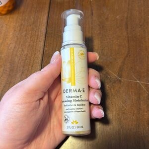 Dermae moisturizer